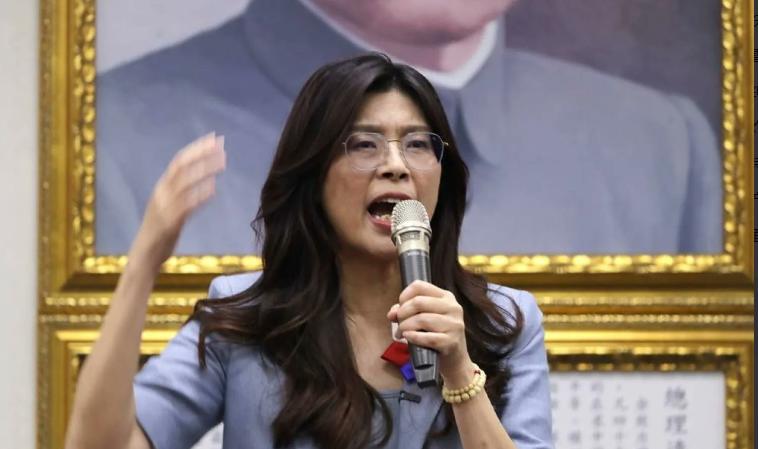 台湾郑丽文喊话大陆！当地时间3月28日，台湾省国民党主席郑丽文在参加活动时公