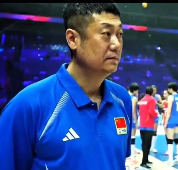 随着世联赛分站赛的进行，主教练赵勇也和队员们一起在成长。香港站比赛赵勇又开始对