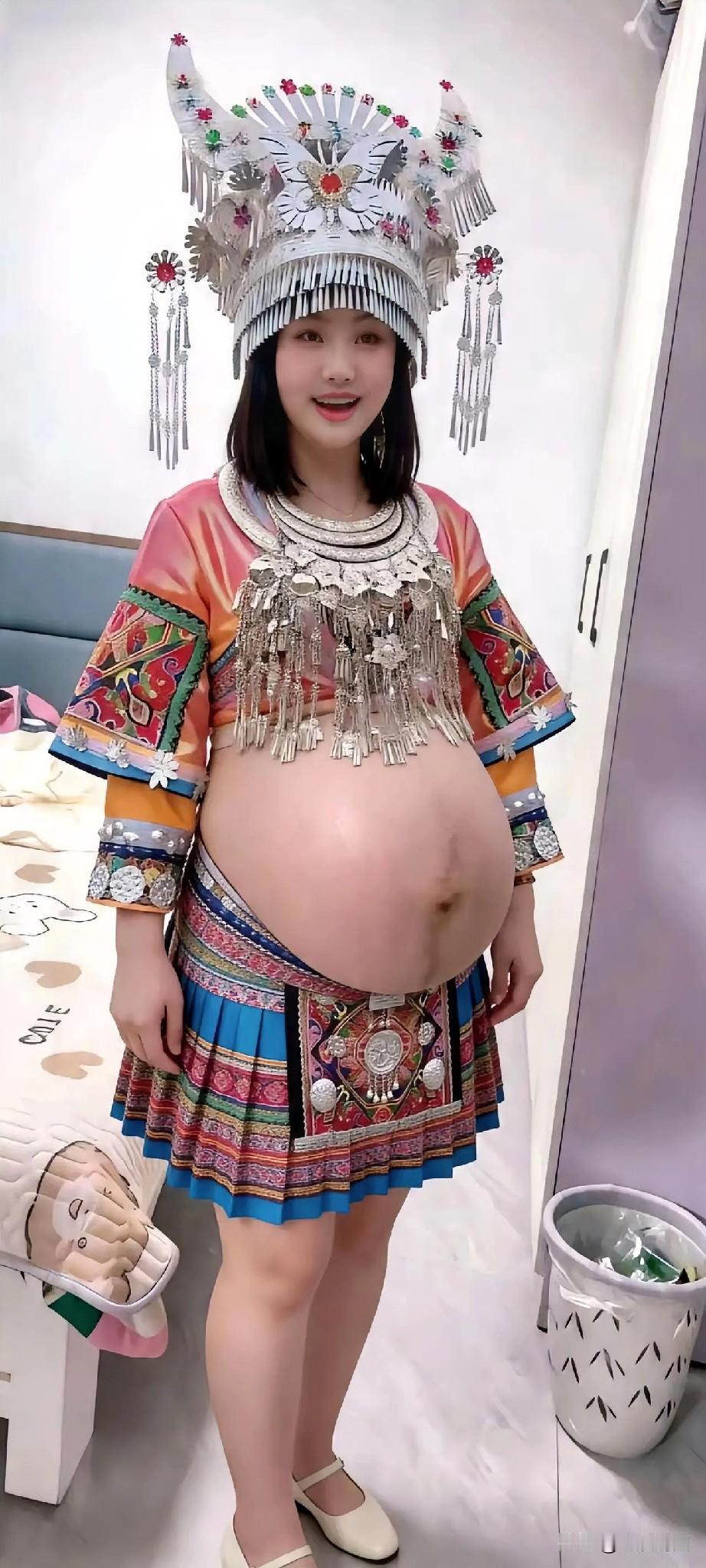 民族风孕妈穿搭，身着惊艳民族服饰，孕味满满！温柔系孕妈穿搭温柔风孕妈穿搭民族