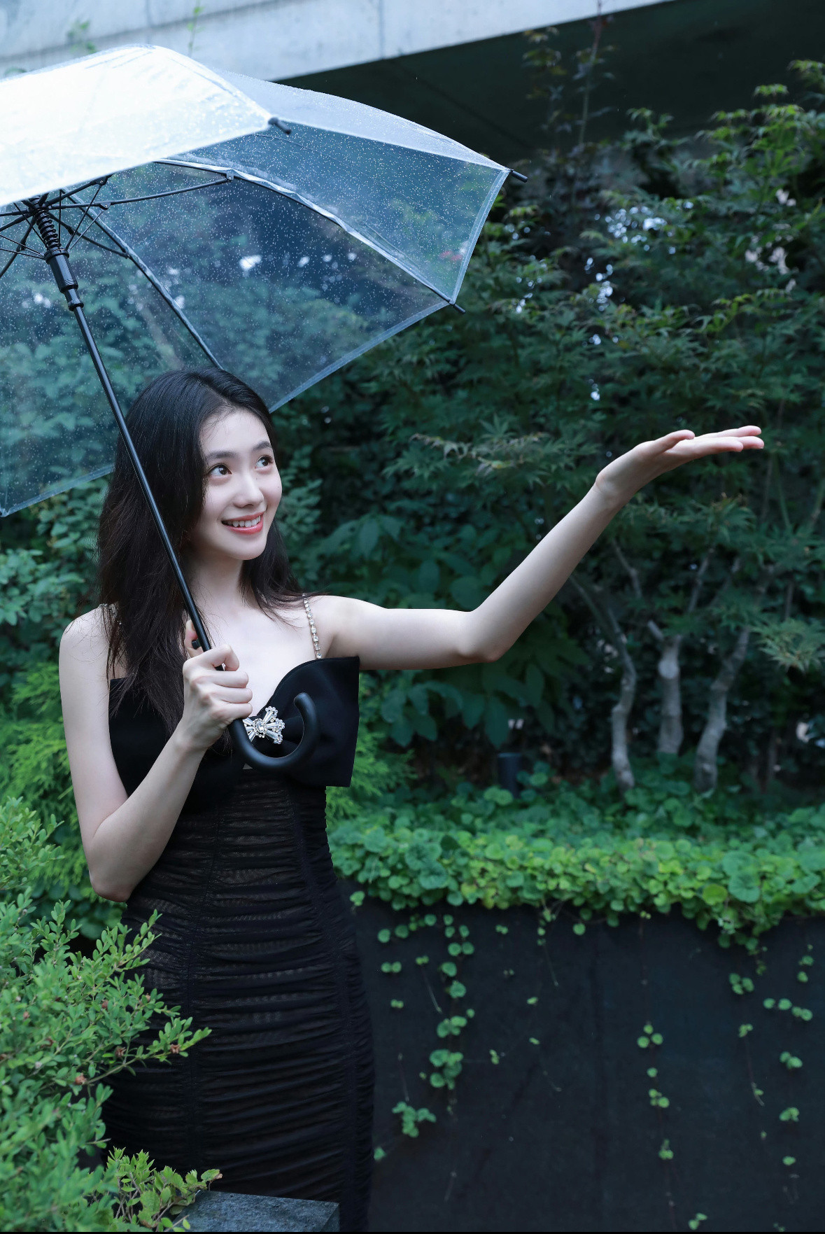 我这里下🌧️了你那里呢…刘浩存美顺与长生刘浩存美顺