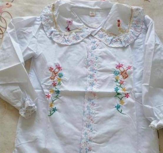 70年代末，中国从日本进口了大量化肥，发现装化肥的袋子竟然是上好的尼龙布料，这在