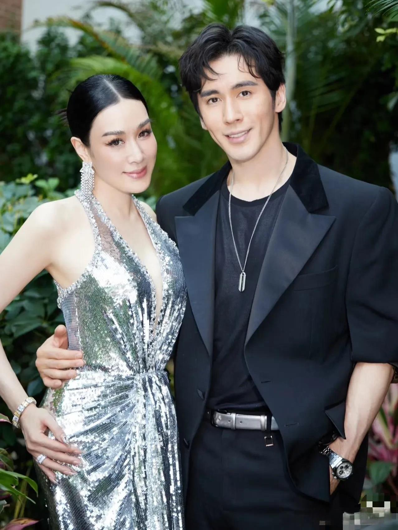 张伦硕是不是忘了自己来时路了他最近上蹿下跳的一会维护张维伊，说看到曾经的自己