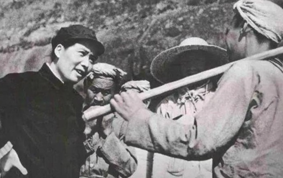 1863年，18岁秀才目睹石达开在大渡河覆灭，他用一辈子琢磨怎样绝处逢生，终于在