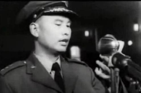 1957年，解放军副师长驾驶小船跑到台湾，毛主席大怒，立即叫来罗瑞卿处理此事，罗