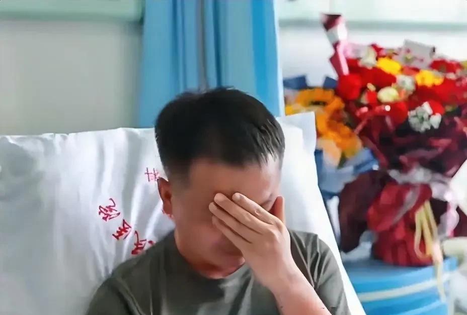 河南商丘古城南湖现役军人张伟连救五人事件发生后，我注意到他在接受采访回忆当时情景