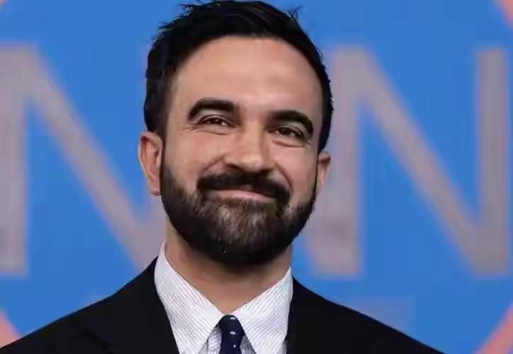 纽约政坛风云突变，33岁的马姆达尼成了百年最年轻、首位穆斯林纽约市长，这消息不仅