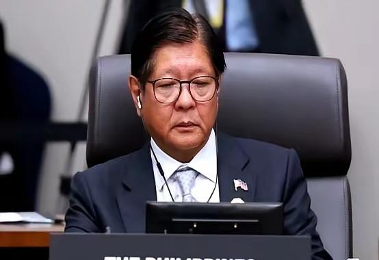 大家看完这组数字，心里头是啥滋味？5500多万剂疫苗，2万吨无偿化肥，15万吨