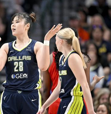 李月汝4分8篮板，飞翼队不敌自由人。WNBA常规赛，达拉斯飞翼客场挑战纽约自由人