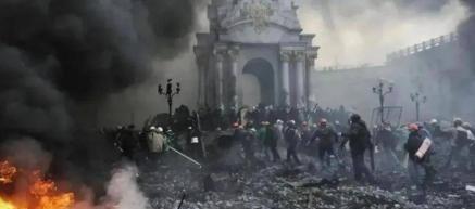 谁能想到红军城这仗能这么“反转”，乌军本来揣着矿道保命的小算盘，以为躲地下就能耍