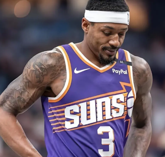 ✔哇塞，NBA休赛期又炸锅了！太阳队的布拉德利-比尔那份1.11亿美金大合同，简
