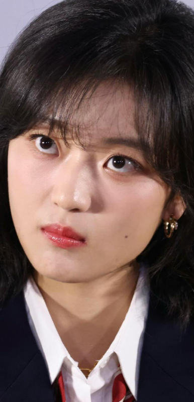 孙千少女松弛感拉满​​​！氛围感太强了