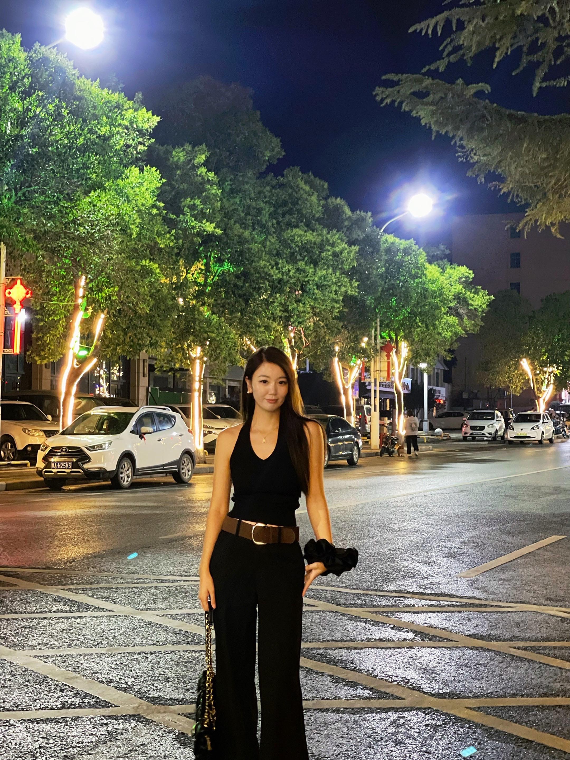人在不同的时间。想要的东西不一样。尽所能，敬所不能。原相机拍摄