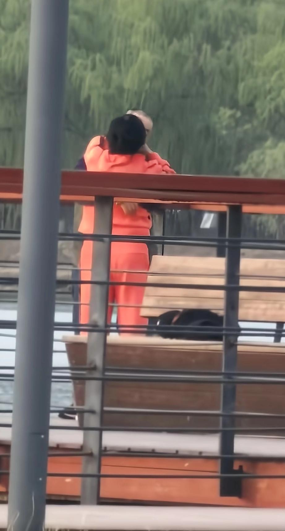 春天来了，万物复苏……我不得不承认我活得还不如大爷大妈[捂脸哭]