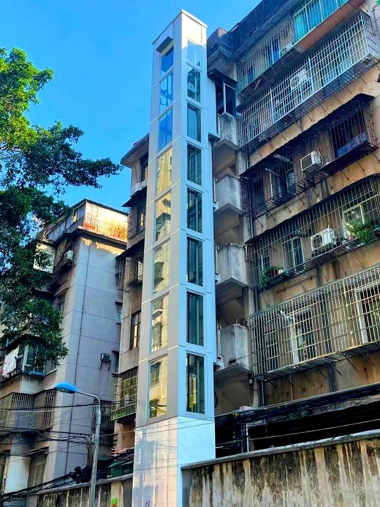 他点开转账页时，才看懂那代人的“面子”有多贵。65岁，月到手4500，和没收入