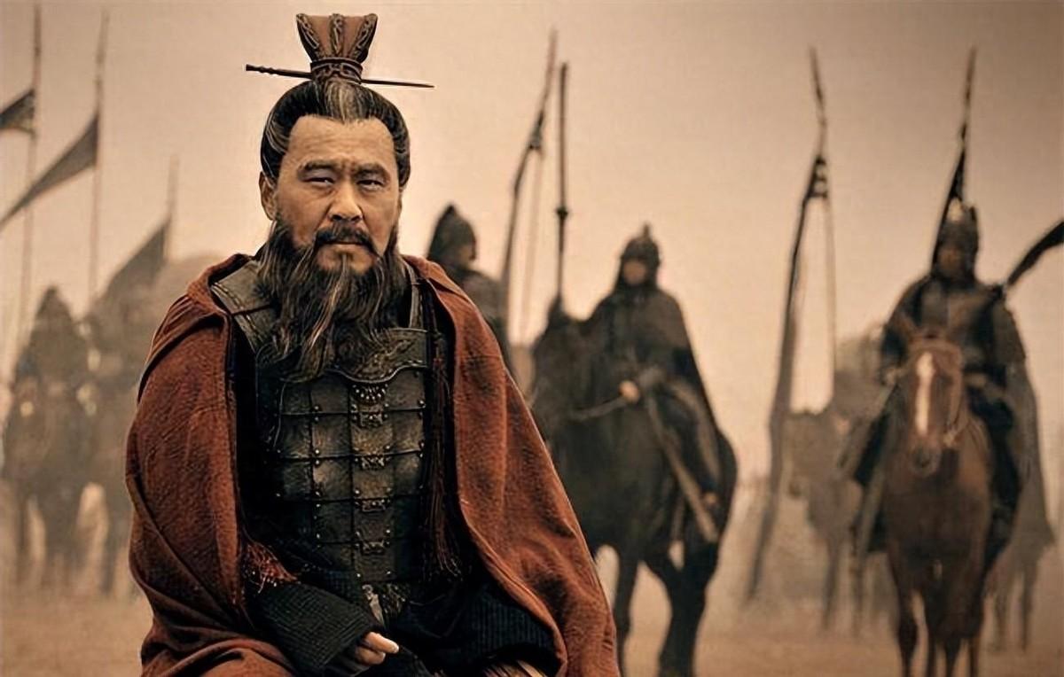 回顾曹操一生，他先后犯下五大严重错误：睡错一个人、杀错一个人、留下一个人、相信一