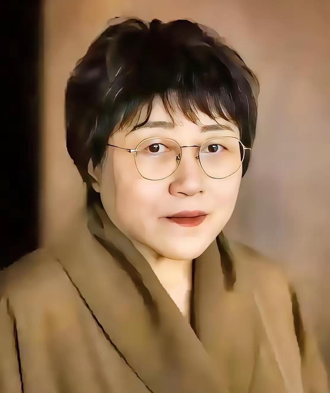 人生过半，该为自己活了性学专家李银河曾说过一段话，戳中了很多中年人的心事：