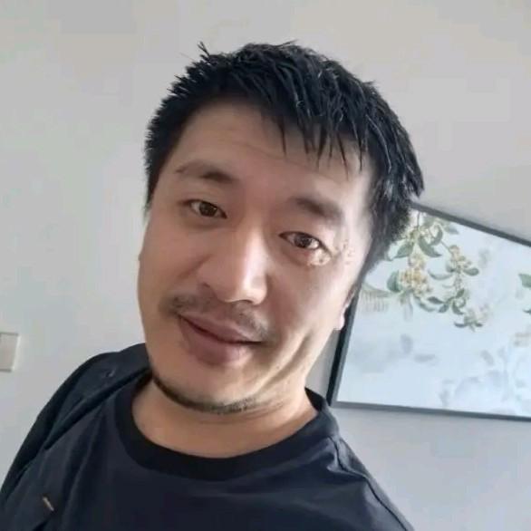 看了张雪峰的新闻老妈突然一脸严肃的说那句老话果然应验了，在张雪峰身上真是太对