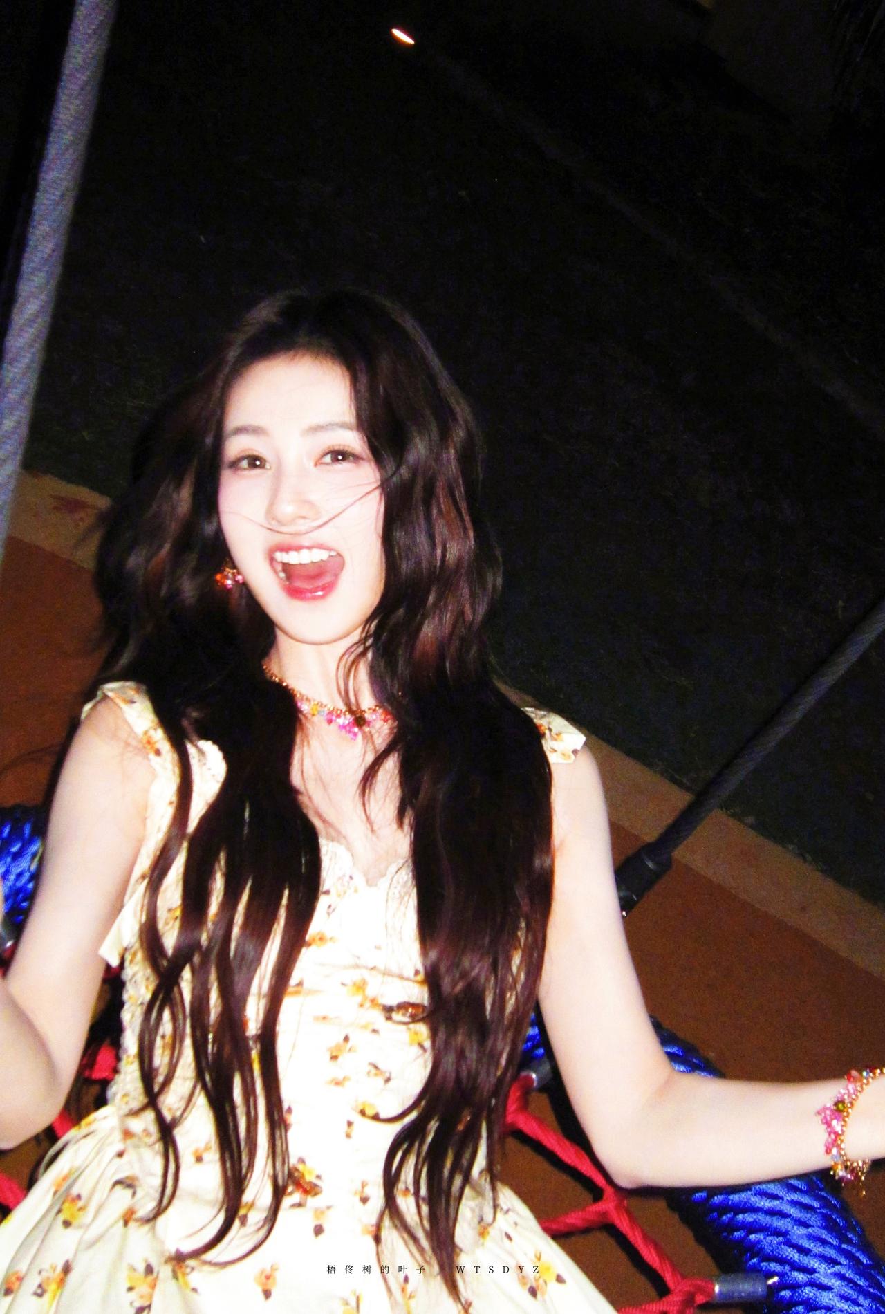 夜空寻游✨白鹿入夏ccd·白鹿夏天和小裙子最配​​​