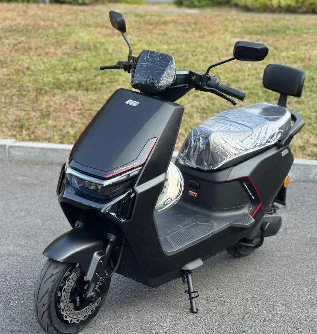 台铃vs雅迪质量大比拼，哪个更耐用？选对不踩坑🔥买电动车最纠结的就是质量！