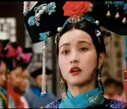 大太监安德海被杀后，慈禧本来很是愤怒，可在得知安德海死后被扒掉裤子，当街展示，笑