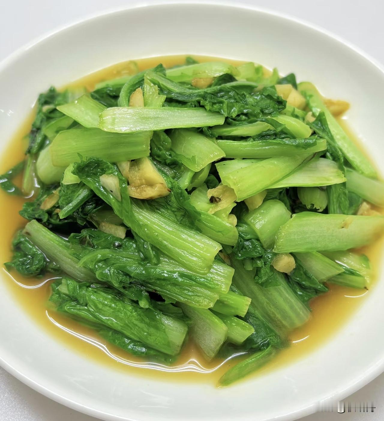 肠胃敏感，饮食一定要清淡常吃10种食物一、山药（健脾养胃，缓解肠胃不适）二