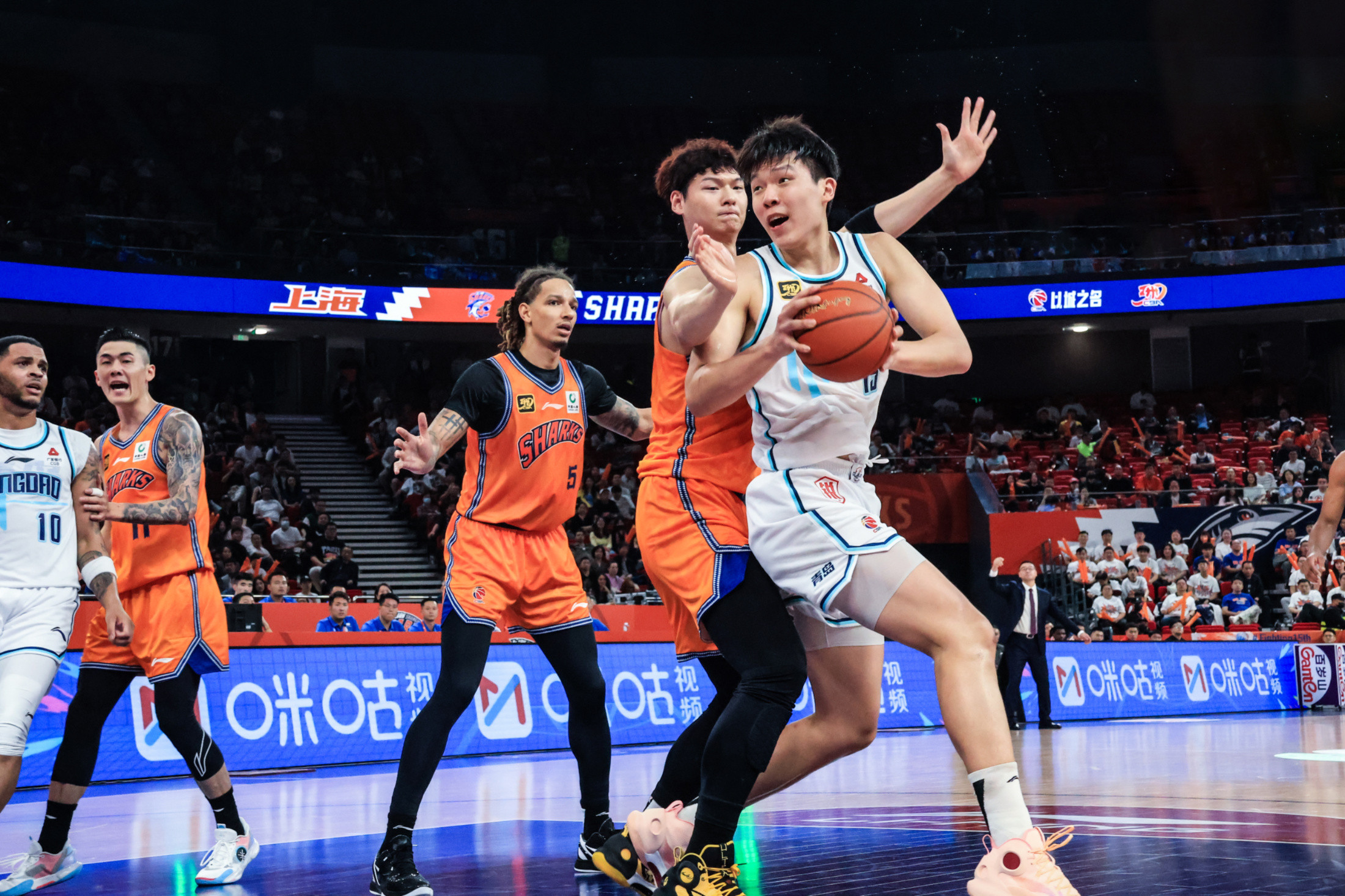 杨瀚森定妆照出炉，他将身披18号战袍征战