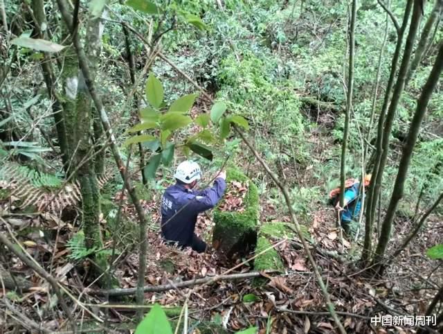 8岁男孩1800米山上走失4天，目击者：遇到他时脸色惨白