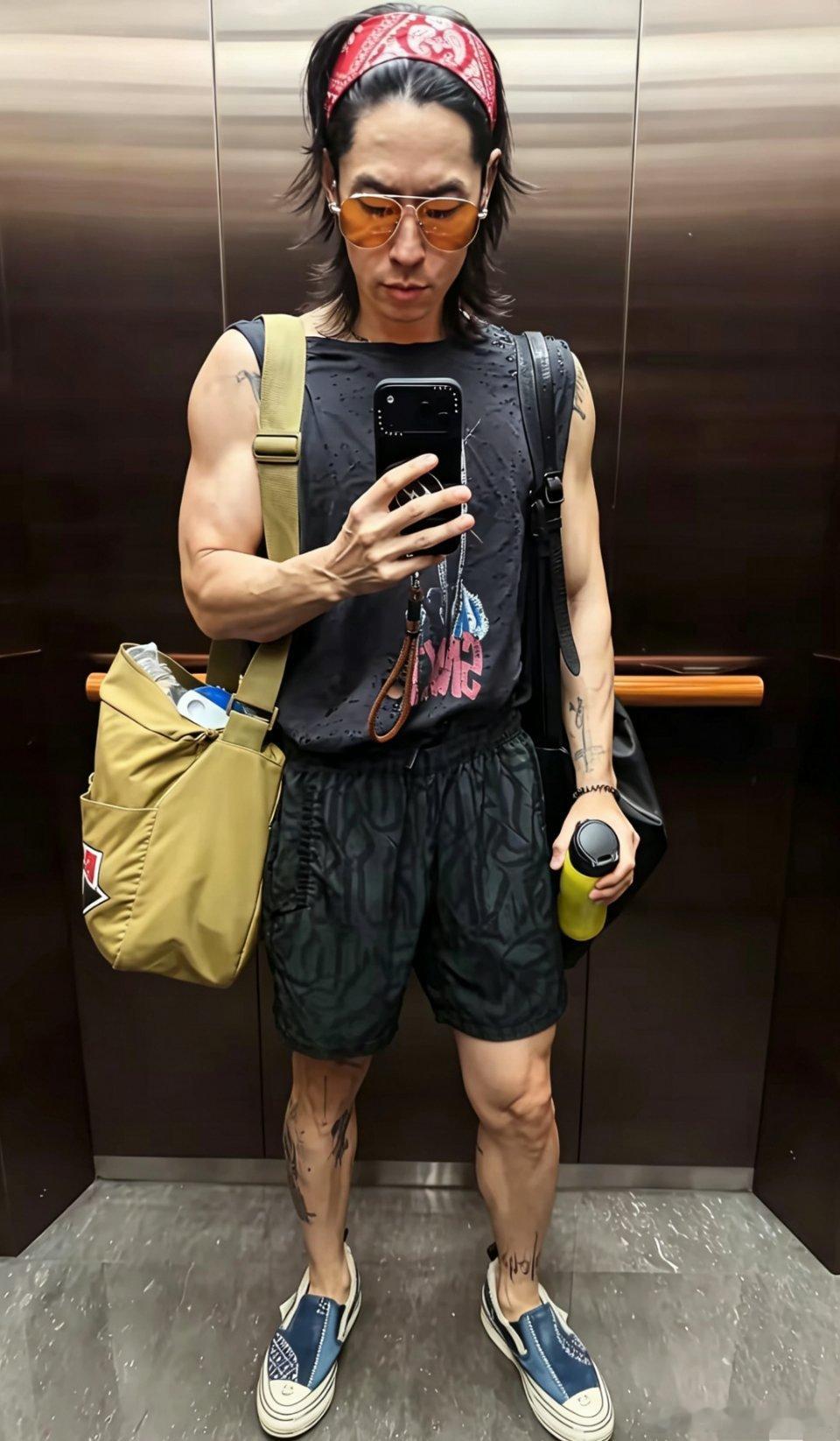 吴建豪用的手机是啥牌子呀？怎么从来没见过呢。