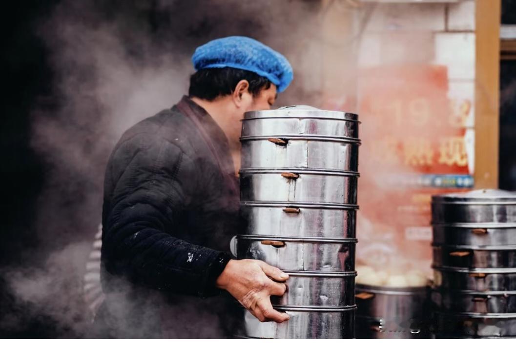 哈哈哈，孙正义“含泪”套现400亿。软银老板孙正义最近终于回应清仓英伟达的事了