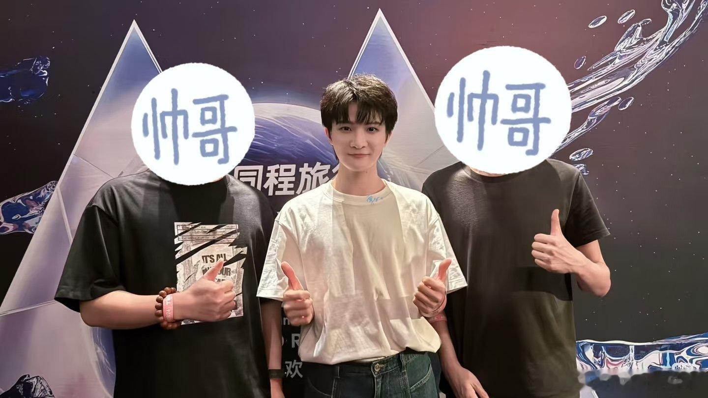 谁羡慕了，我不说[哭哭][哭哭][哭哭]​​​