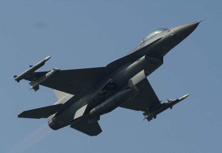 埃及这回恐怕真看明白了：手里美国F-16、法国“阵风”、俄制米格-29凑得再齐，