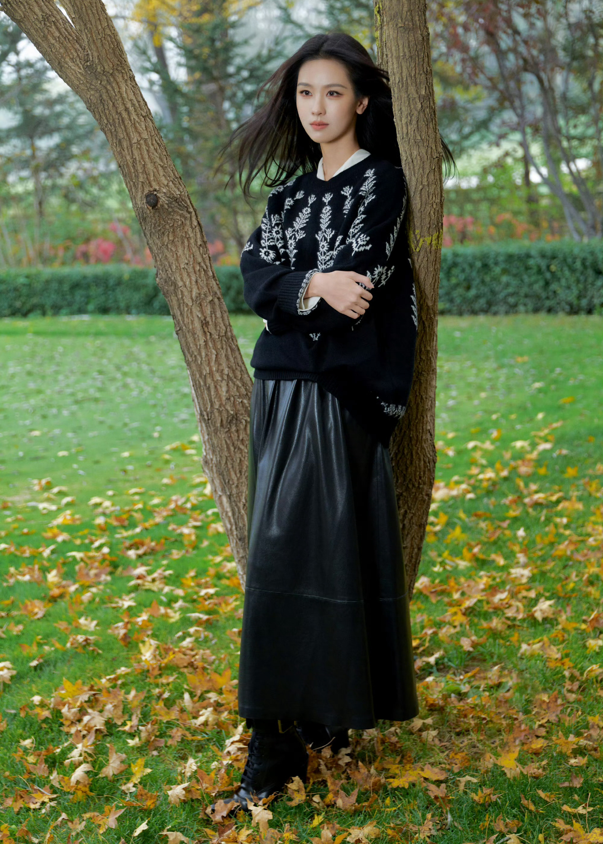 秋意渐浓，温暖漫溢。陈都灵​​​