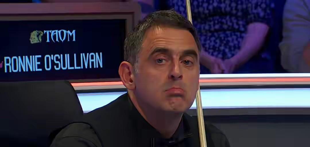 英锦赛火箭坠落，50岁的奥沙利文尚能饭否？今晨，英锦赛赛场爆出大冷，中国小将周