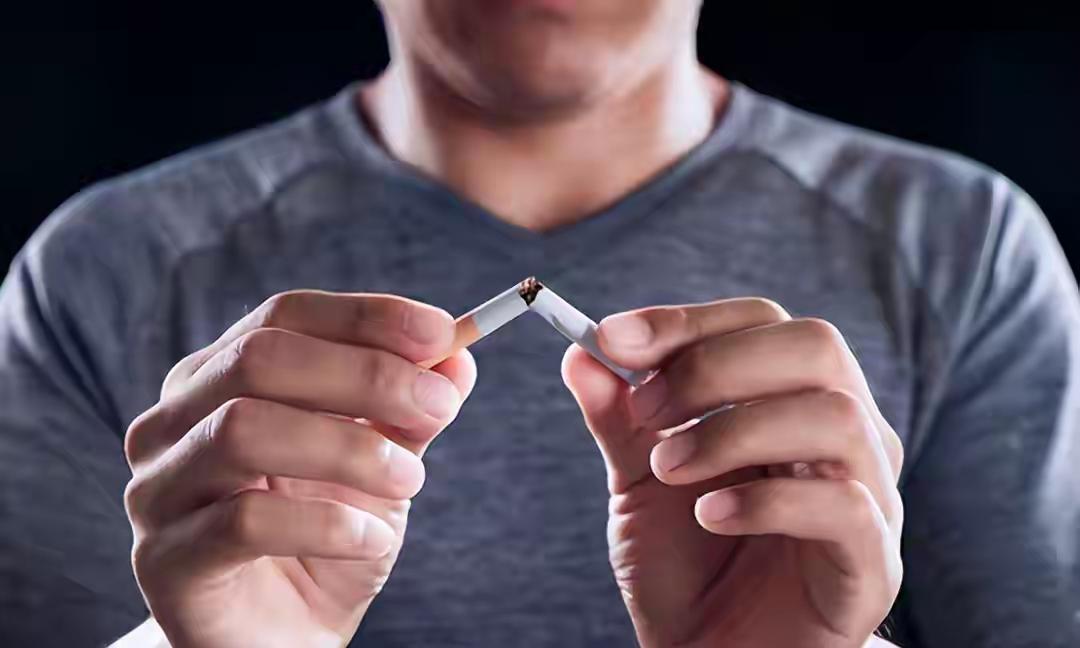 一支烟≈11分钟寿命？最新研究把“吸烟账本”算到小数点后两位，看完还敢点下一根吗