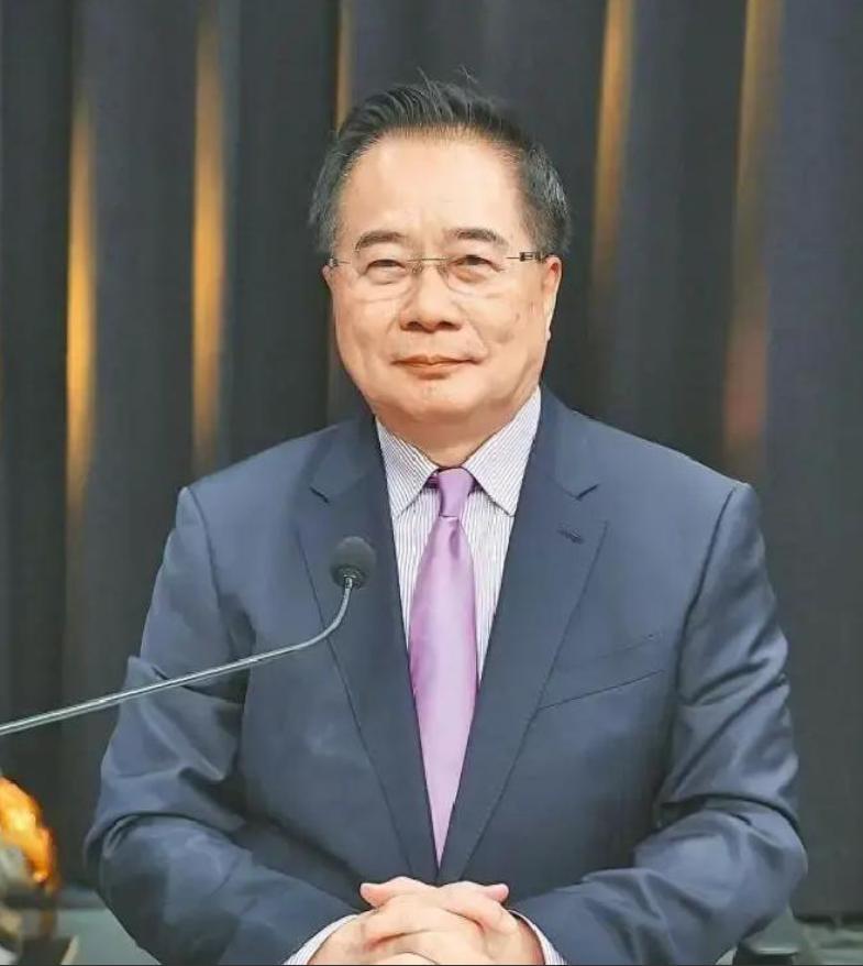 这两天岛内最炸锅的事，莫过于“三中案”的二审判决。结局简直离谱到家，马英九等5个