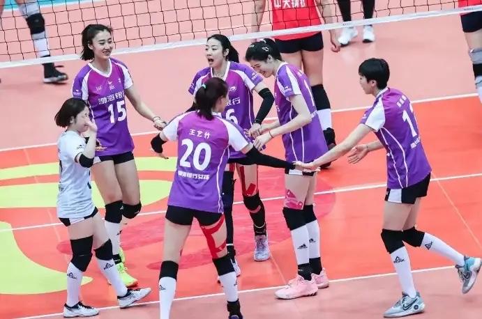 女排联赛，天津渤海银行女排主场对阵山东日照钢铁女排。3月25日18:55央视频直