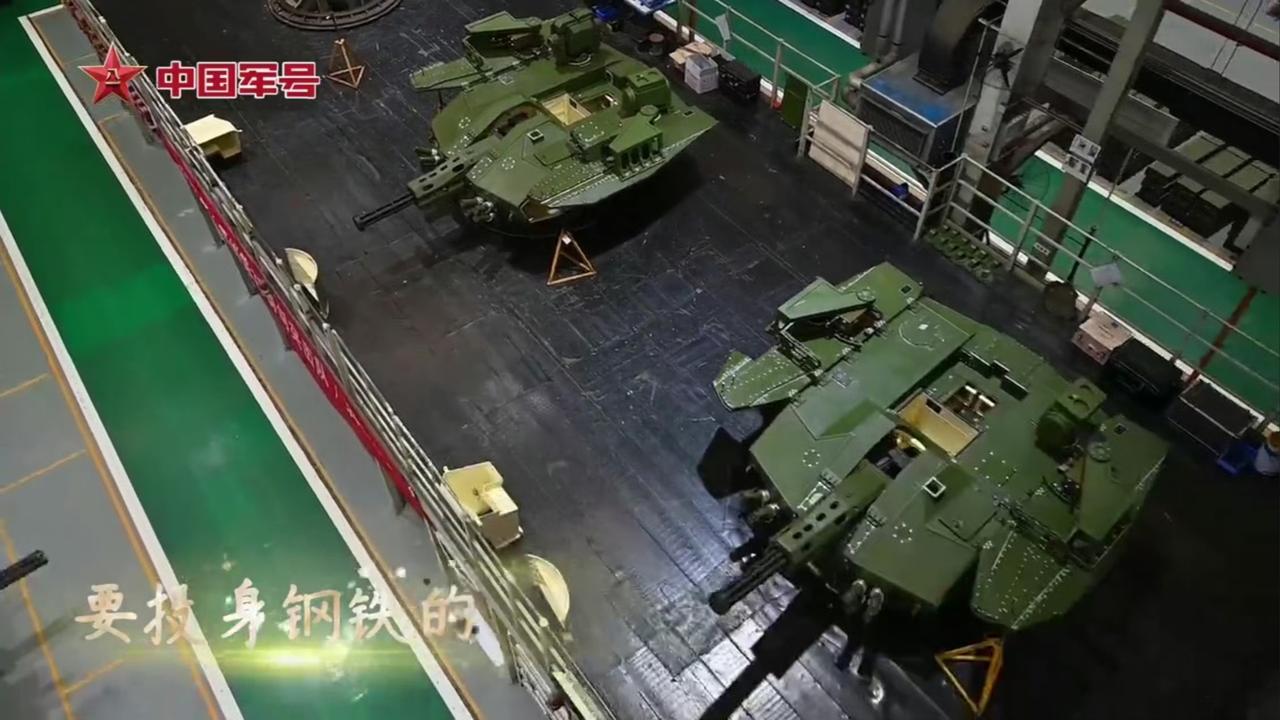 据说这是解放军新型步兵战车的炮塔，妥妥的无人化炮塔。车载武器系统也是相当的多样化
