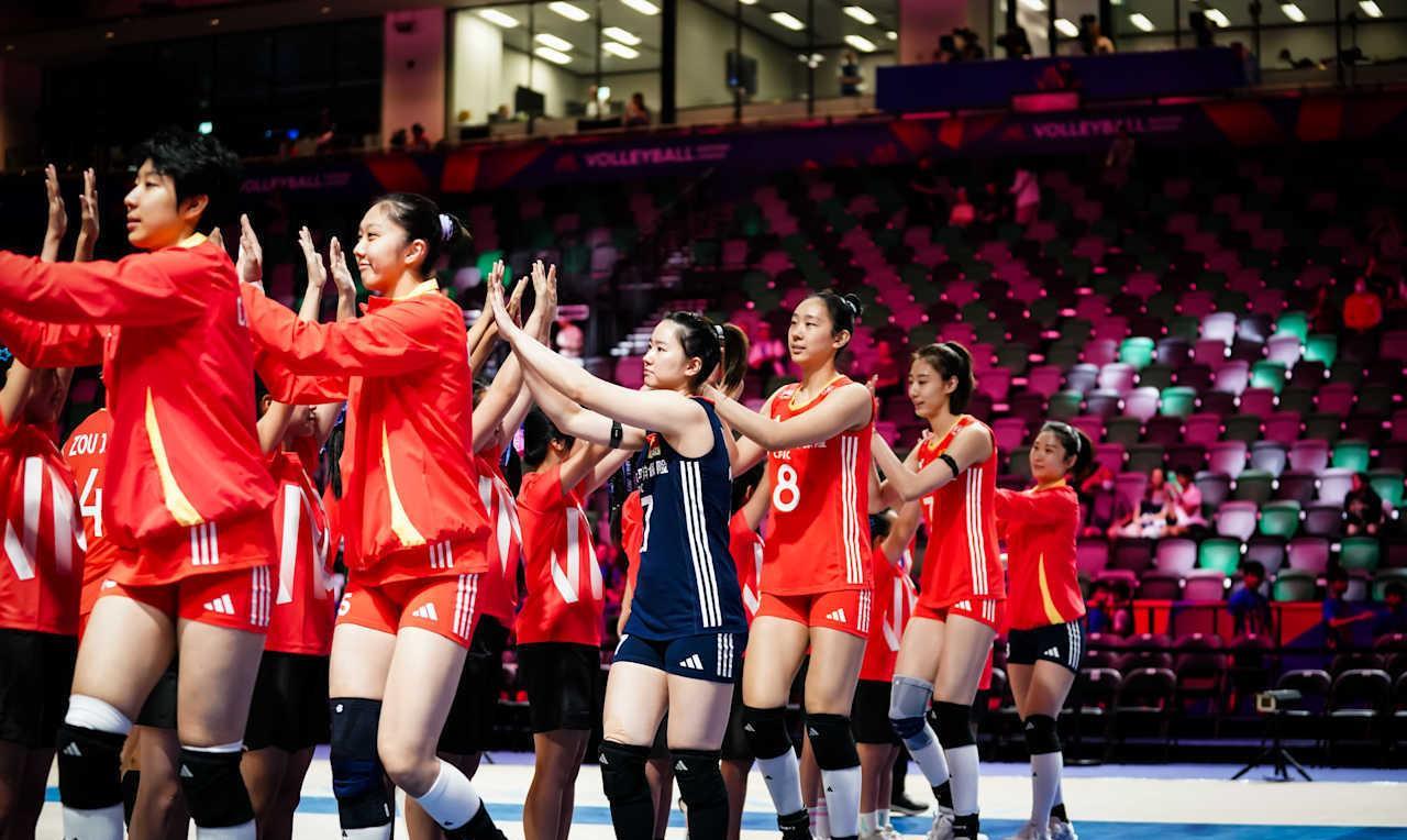U21女排从上届冠军跌至四强不入，那么球队为何会光速下滑呢？原因很简单，上届U