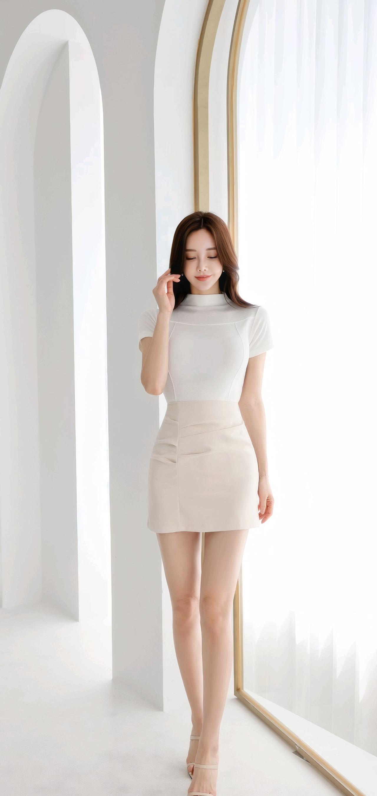 优雅气质，米色连衣裙，温柔时光。