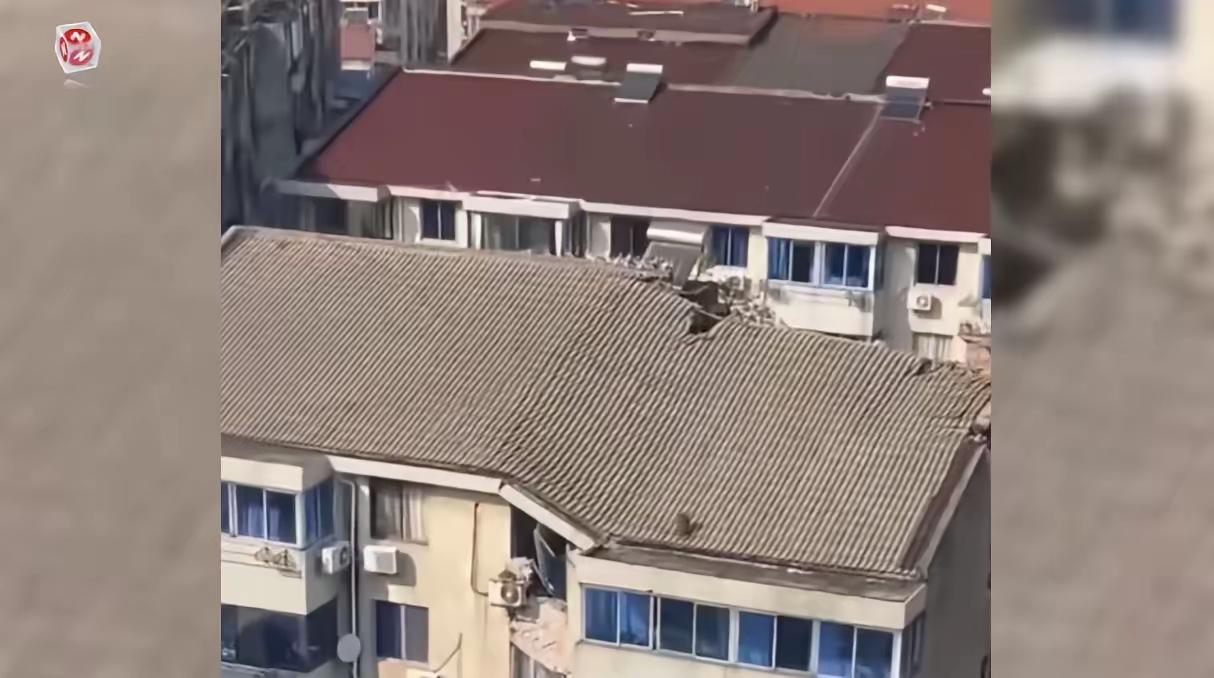 这次江苏丹阳小区楼体沉降开裂事件再次提醒我们，住宅建筑的安全隐患不可掉以轻心。随