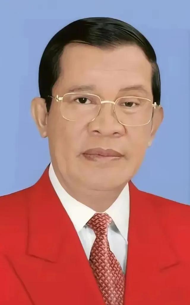 这次柬埔寨和泰国冲突，最大的赢家可能是美国F16公司，F16又可以大卖了。泰国已