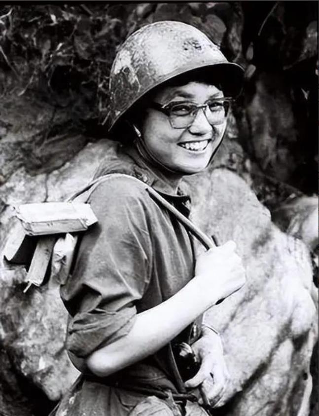 1986年4月，23岁女医护刘亚玲请假回家探亲，结果假期快到时间时，她给医院写信