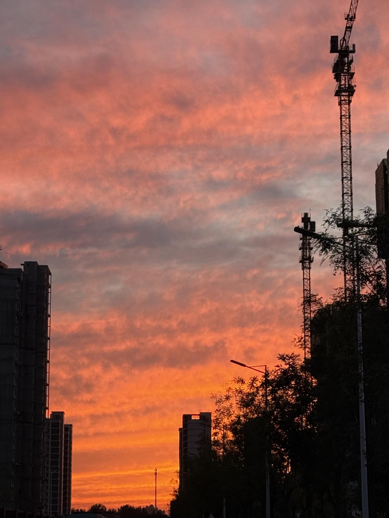 在单位，最危险的，不是新人，而是那些“老资历”的致命心态！我见过太多老员工，