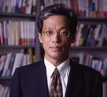 日本著名学者山口二郎：“日本当年进攻珍珠港，与现在进攻中国，哪一个更愚蠢？”他的