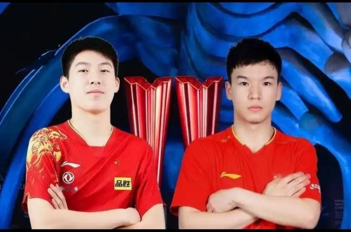 乒乓球国手温瑞博、向鹏、黄友政就像一个家族中的三兄弟一样，外貌颇有几分相像。特别是穿上一模一样的队服