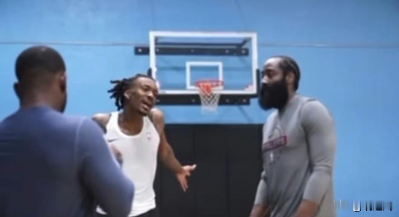 全明星休赛期≠躺平哈登只休一天，立刻回归球场，打磨技术，强化手感，调整状态，目