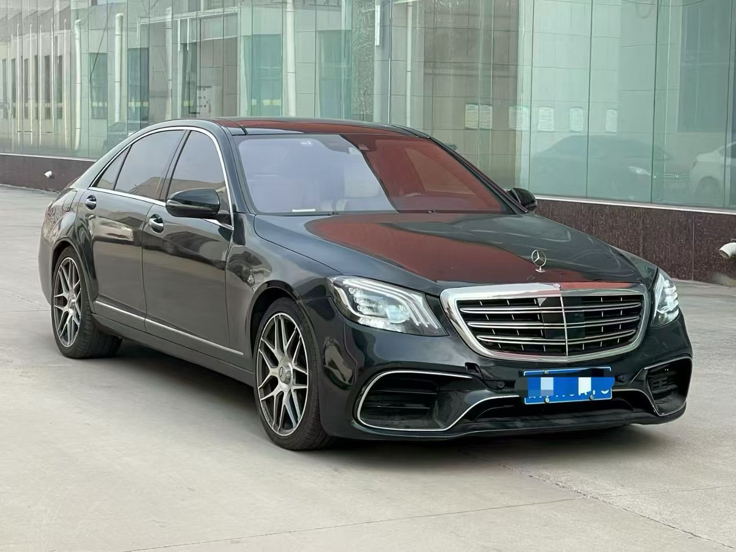 我认为这对于奔驰是一种伤害