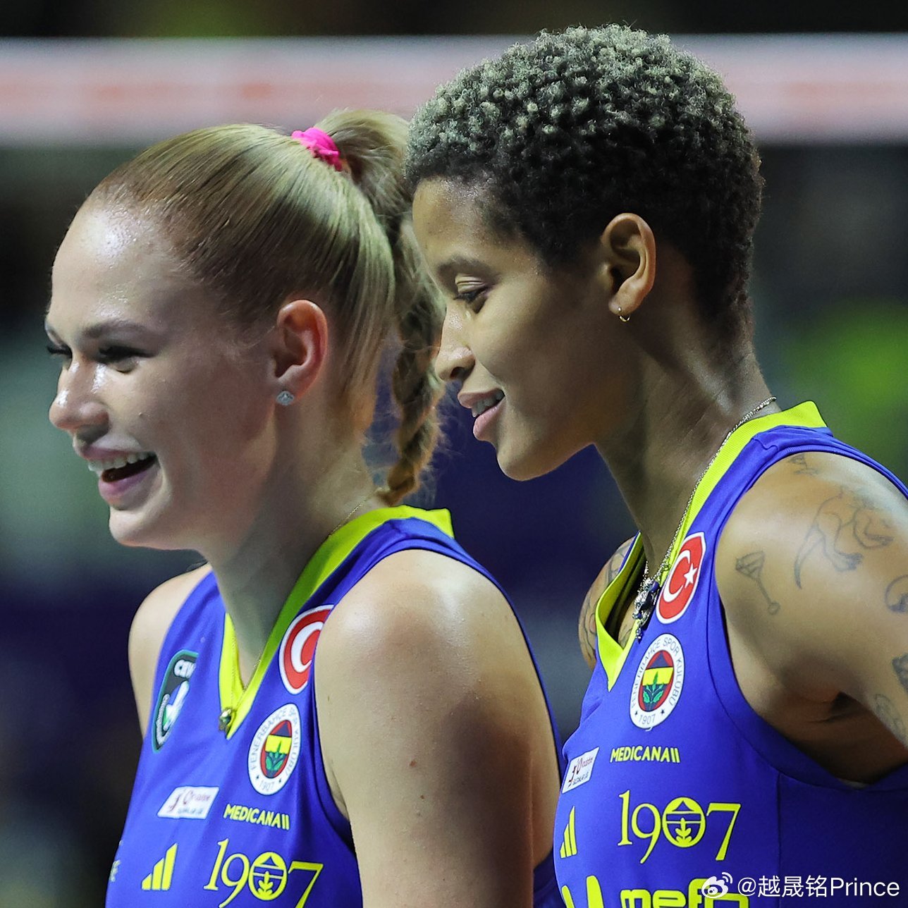 排球❌土耳其杯半决赛，费内巴切1-3不敌伊萨奇巴希，结束卫冕之路。本赛季除