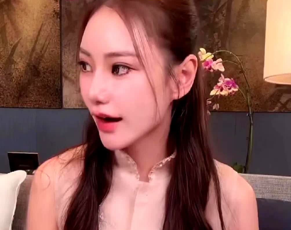 马筱梅这内涵的有点明显呀！说到孩子适应新环境这事儿，其实挺能理解的。