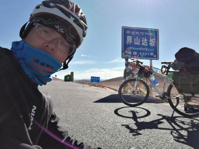 3.2万骑行大理后被拉黑！50岁大叔的委屈，撕开成年人社交的模糊真相一场跨